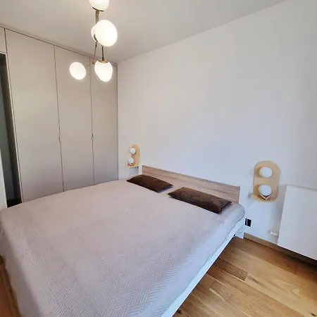 With Terrace And Free Parking Apartament